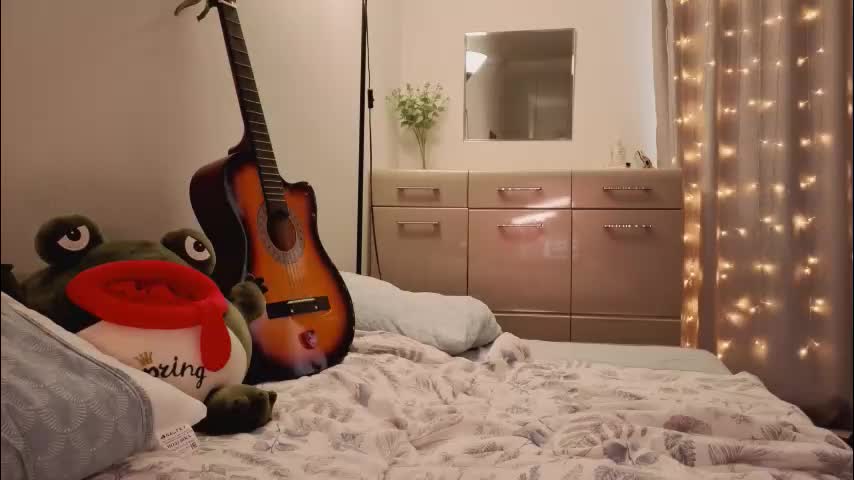 diana_floweri Cam Model Chat October 5, 2025