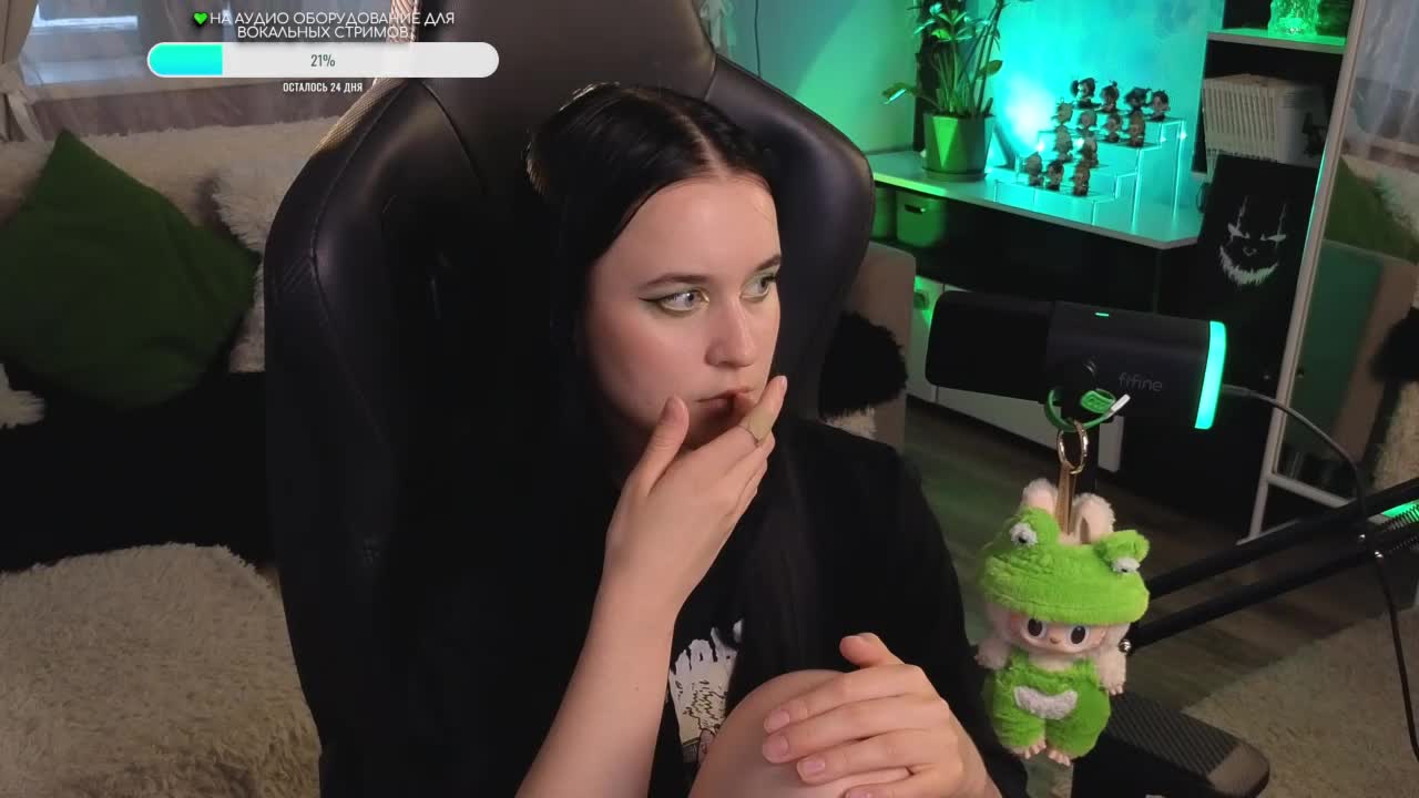 Kira_Li_Lime Cam Model Chat October 5, 2025