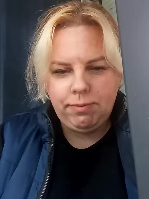 blondy_girl1499 Cam Model Chat October 5, 2025