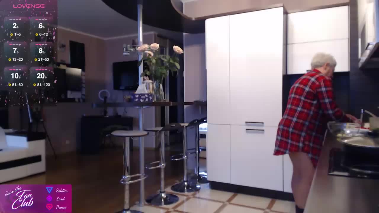 roxana-brooks Cam Model Chat October 6, 2025