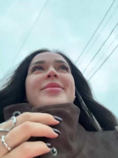 -Sasha-Orlova- Cam Model Chat October 6, 2025