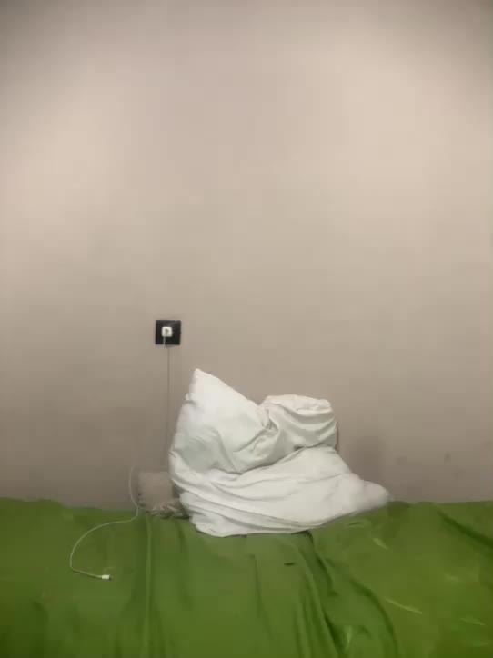 Ice-hot Cam Model Chat October 6, 2025