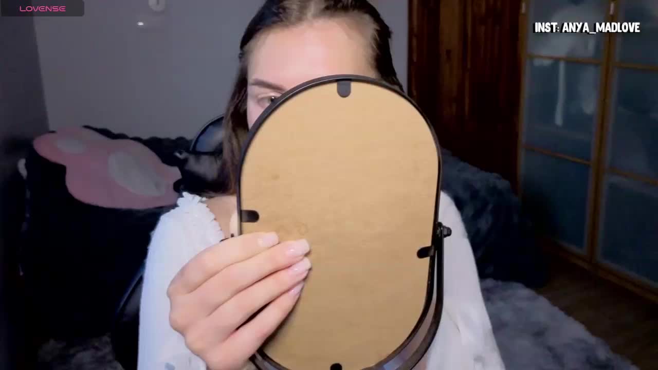 anya_madlove Cam Model Chat October 6, 2025