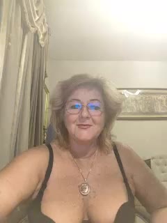 KarinkaSweet Cam Model Chat October 6, 2025