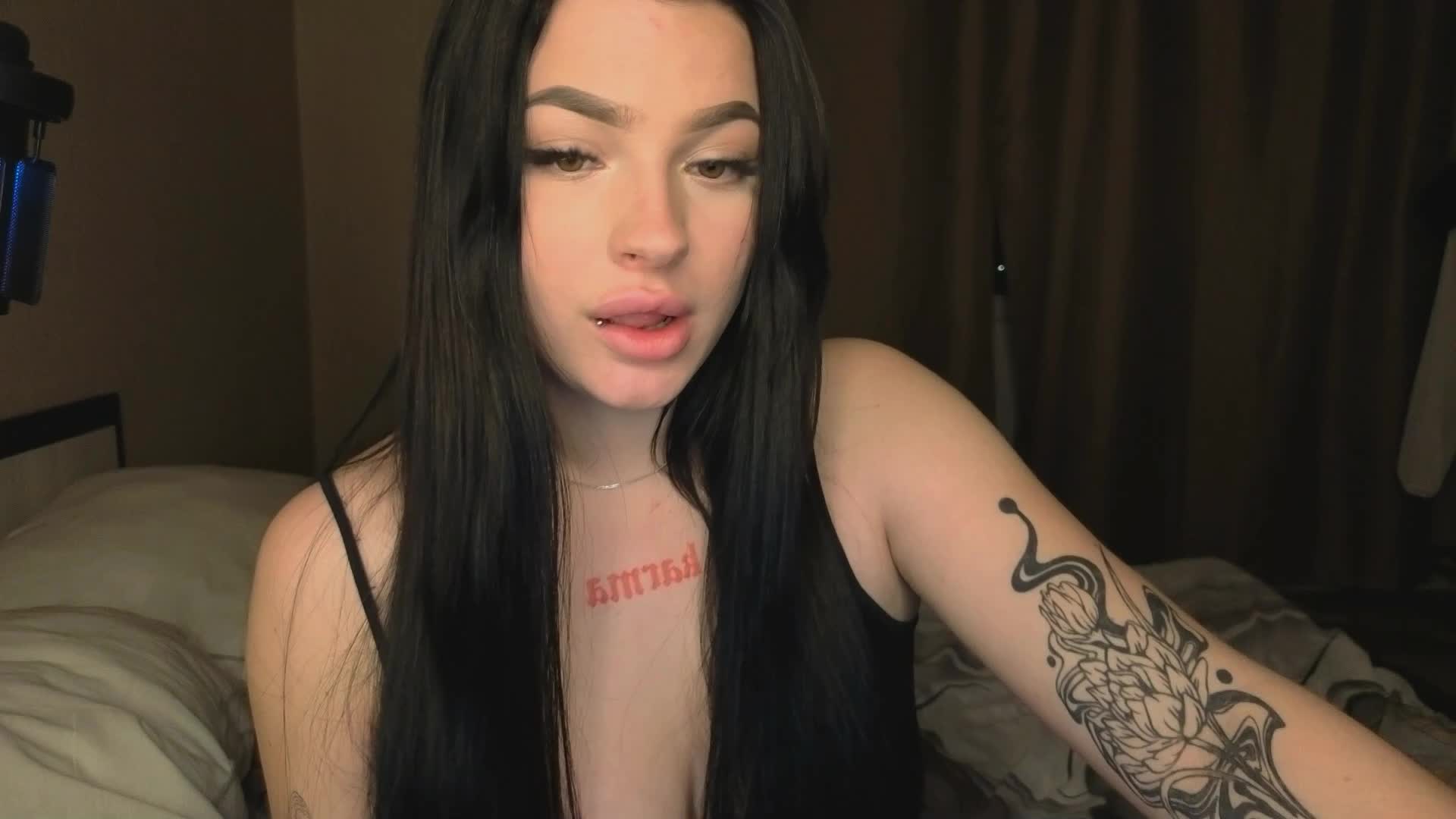 LisaAndDenis Cam Model Chat October 6, 2025