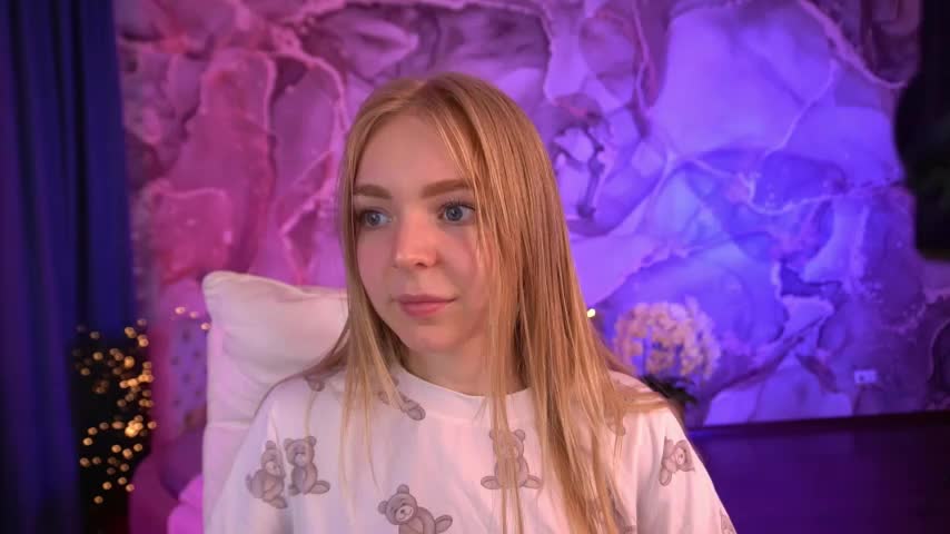 EmilySunshineS Cam Model Chat October 6, 2025