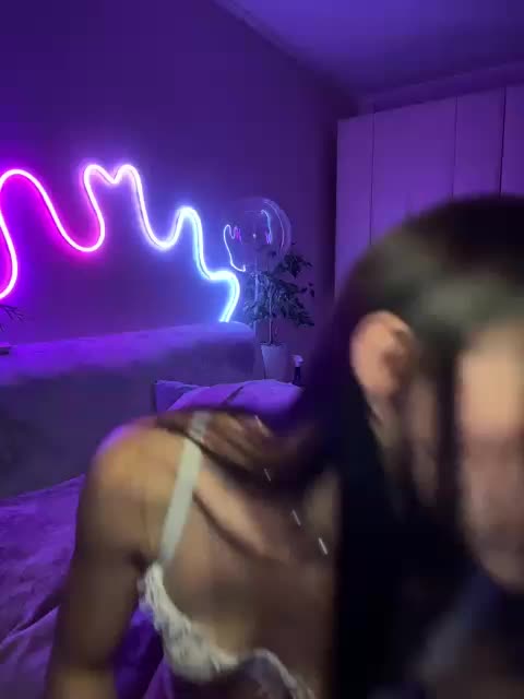 Klubnika13 Cam Model Chat October 6, 2025