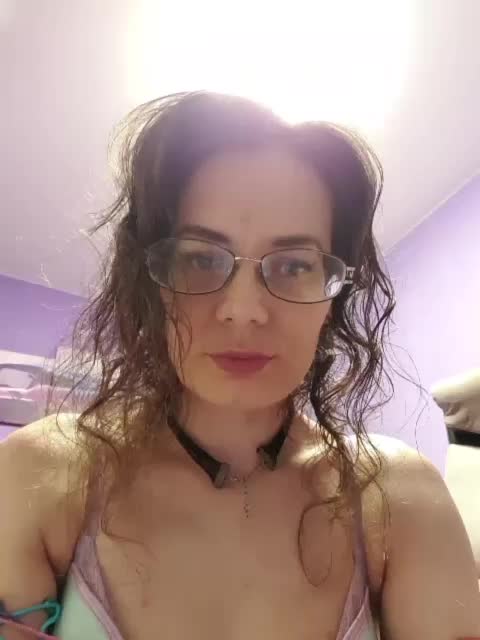 analiMilana Cam Model Chat October 6, 2025