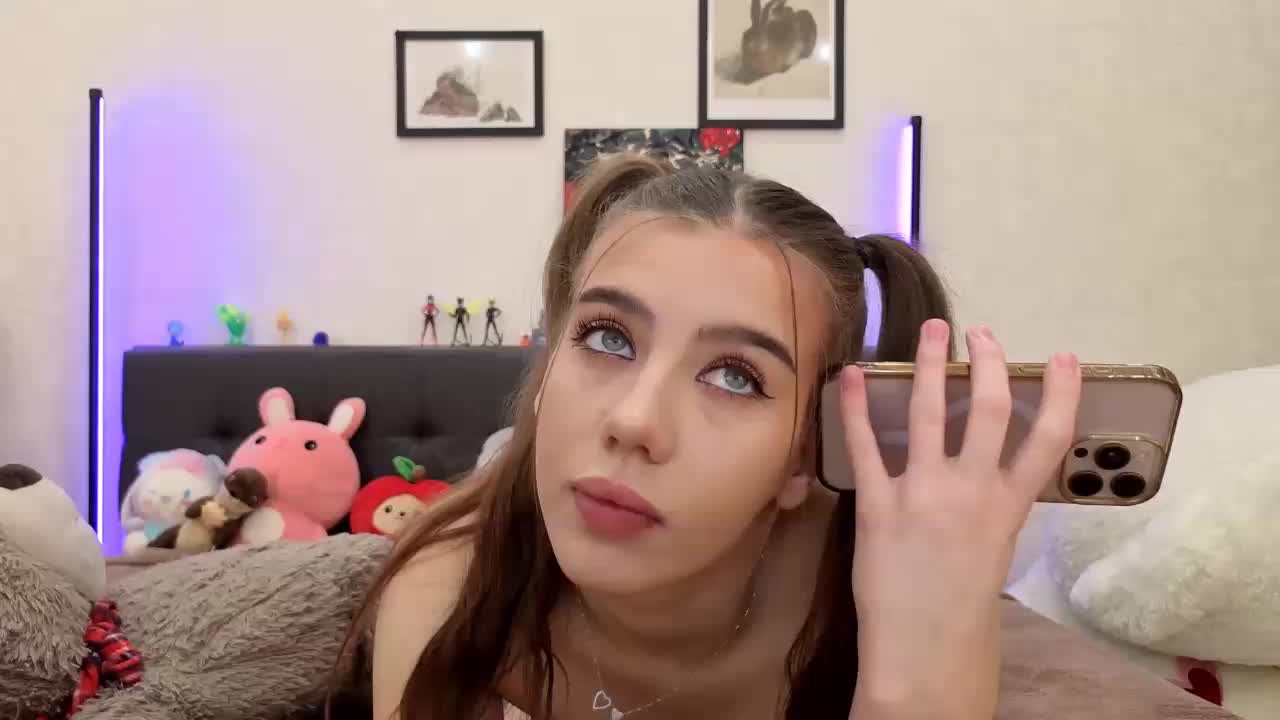 dolly-ll Cam Model Chat October 6, 2025