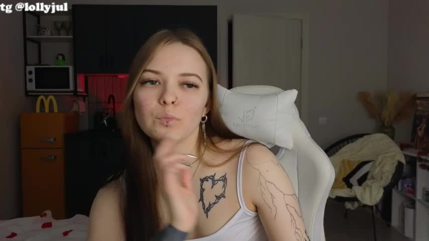 doll_lol_ Cam Model Chat October 6, 2025