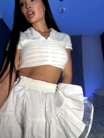 HotNicoleX Cam Model Chat October 6, 2025