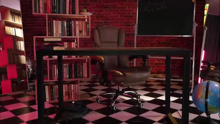 _meganmeow_ Cam Model Chat October 6, 2025