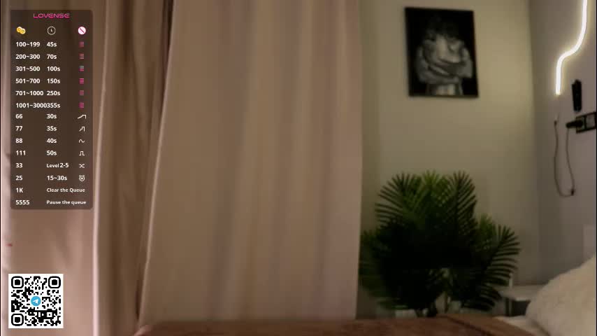 nicolafornes Cam Model Chat October 6, 2025