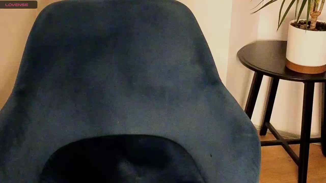 NoFaceModel Cam Model Chat October 6, 2025