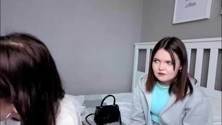 mini_bunny_mini Cam Model Chat October 6, 2025