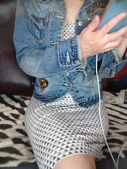 884_Sensuality_88 Cam Model Chat October 6, 2025