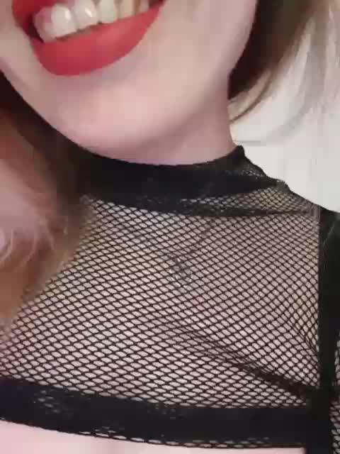 _ElaIzzza Cam Model Chat October 6, 2025