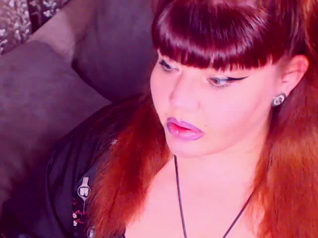 RedBustyX Cam Model Chat October 6, 2025