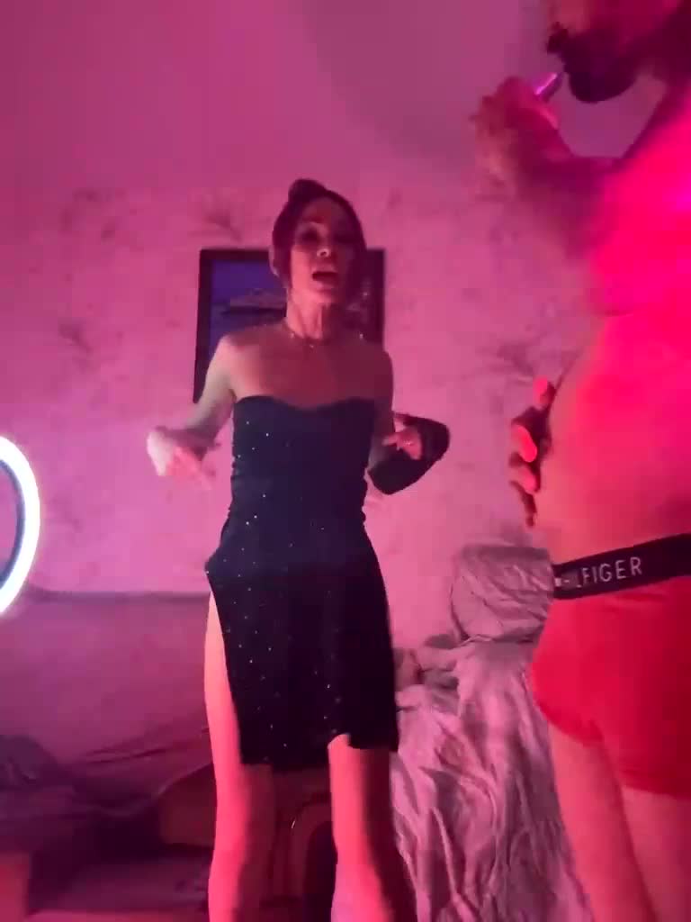 VIP17CoupleDream Cam Model Chat October 6, 2025