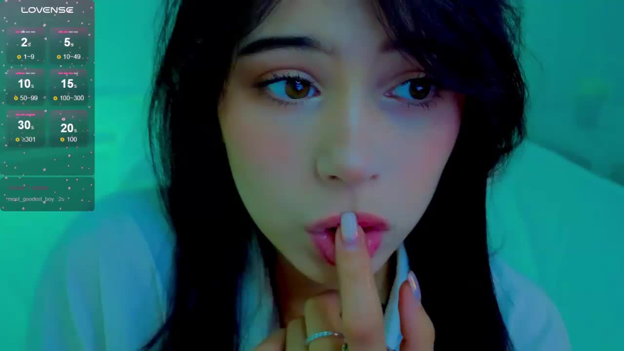 CoralineJones Cam Model Chat October 6, 2025