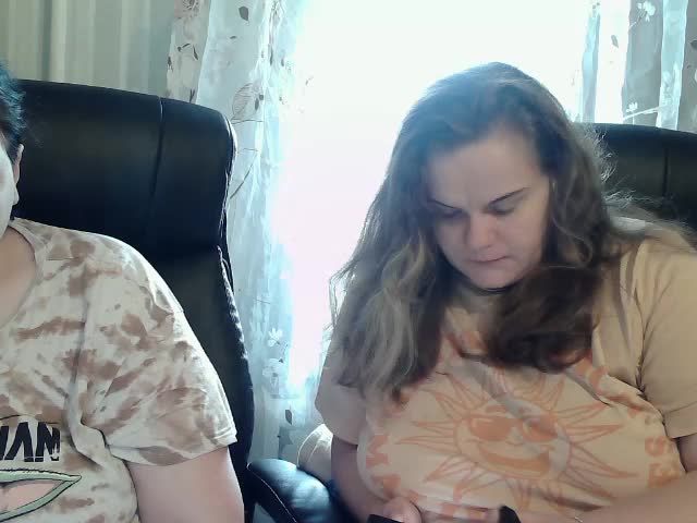 HollyXEva Cam Model Chat October 6, 2025