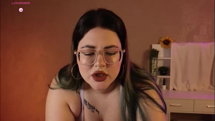 sunflower0907 Cam Model Chat October 6, 2025