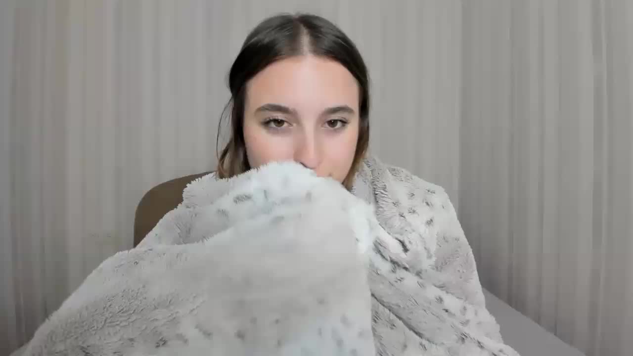 Dariadeluxe Cam Model Chat October 6, 2025