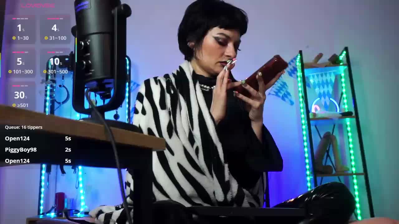 CyberXGoddess Cam Model Chat October 6, 2025