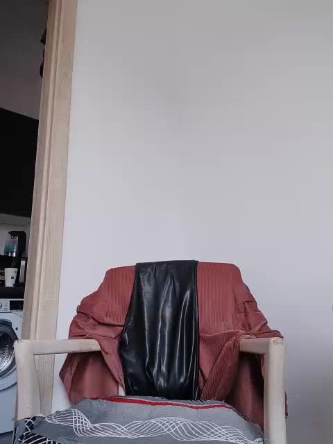 Vika211 Cam Model Chat October 6, 2025