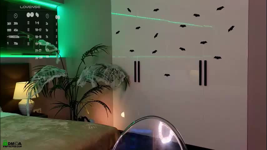 rina_red_ Cam Model Chat October 6, 2025