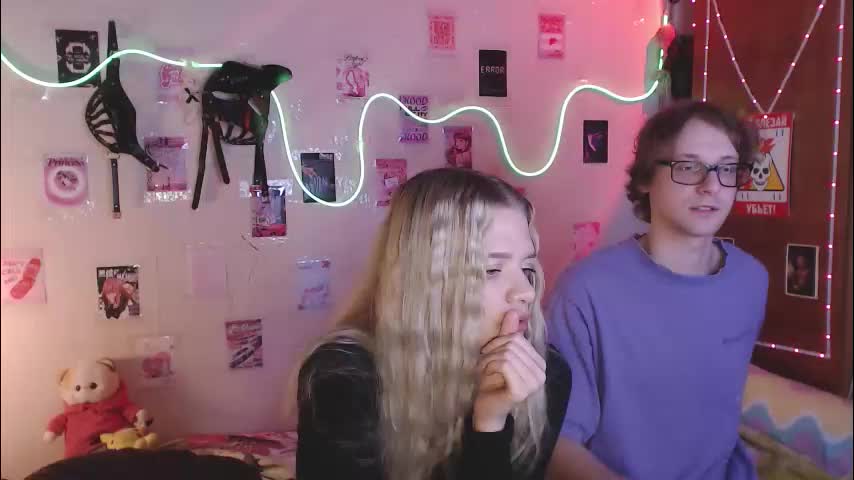 your_horny_friends Cam Model Chat October 6, 2025