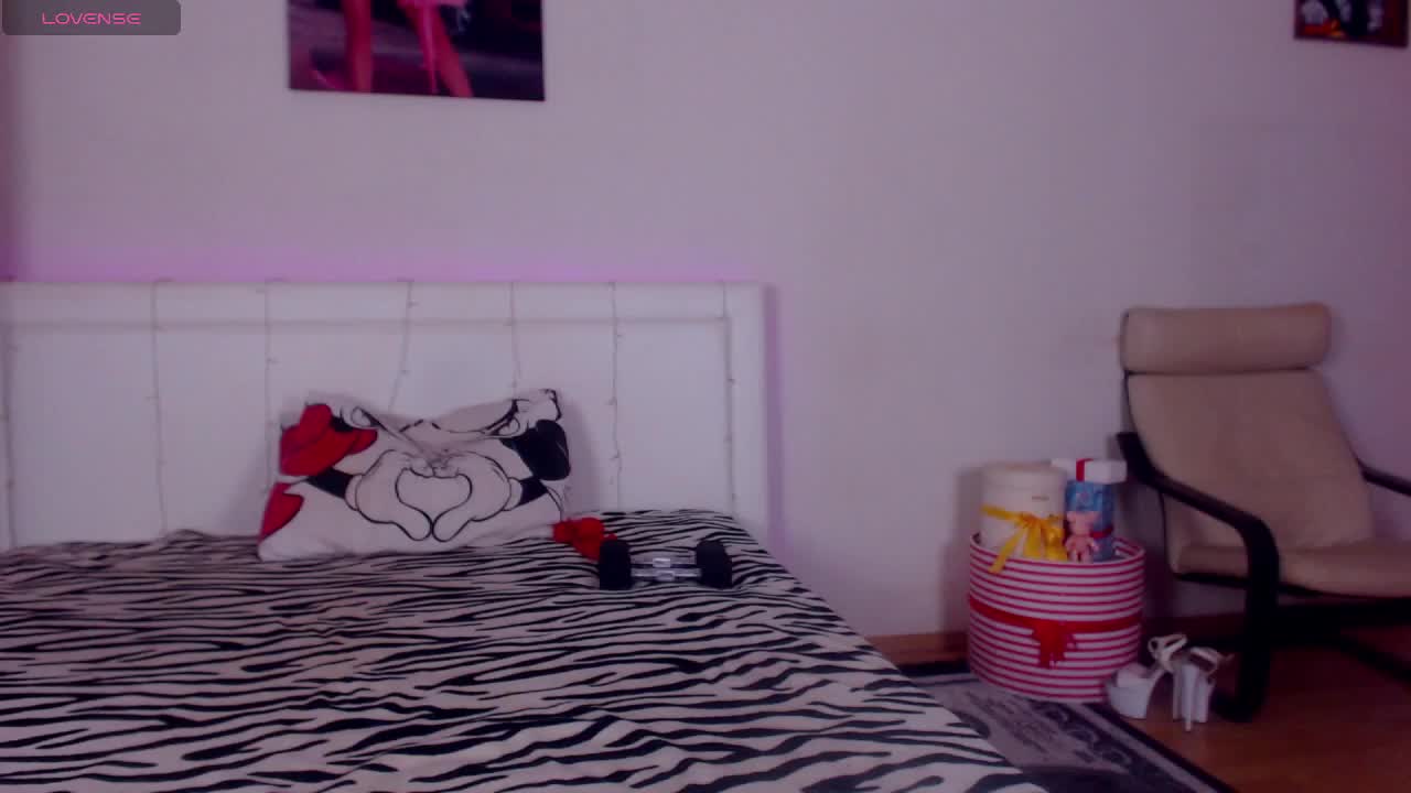 SonjaRay Cam Model Chat October 6, 2025