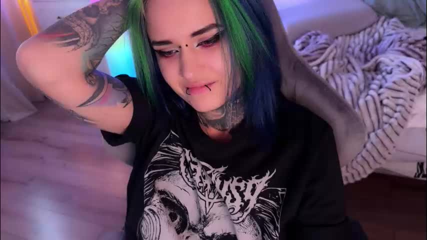 ripper_66 Cam Model Chat October 6, 2025