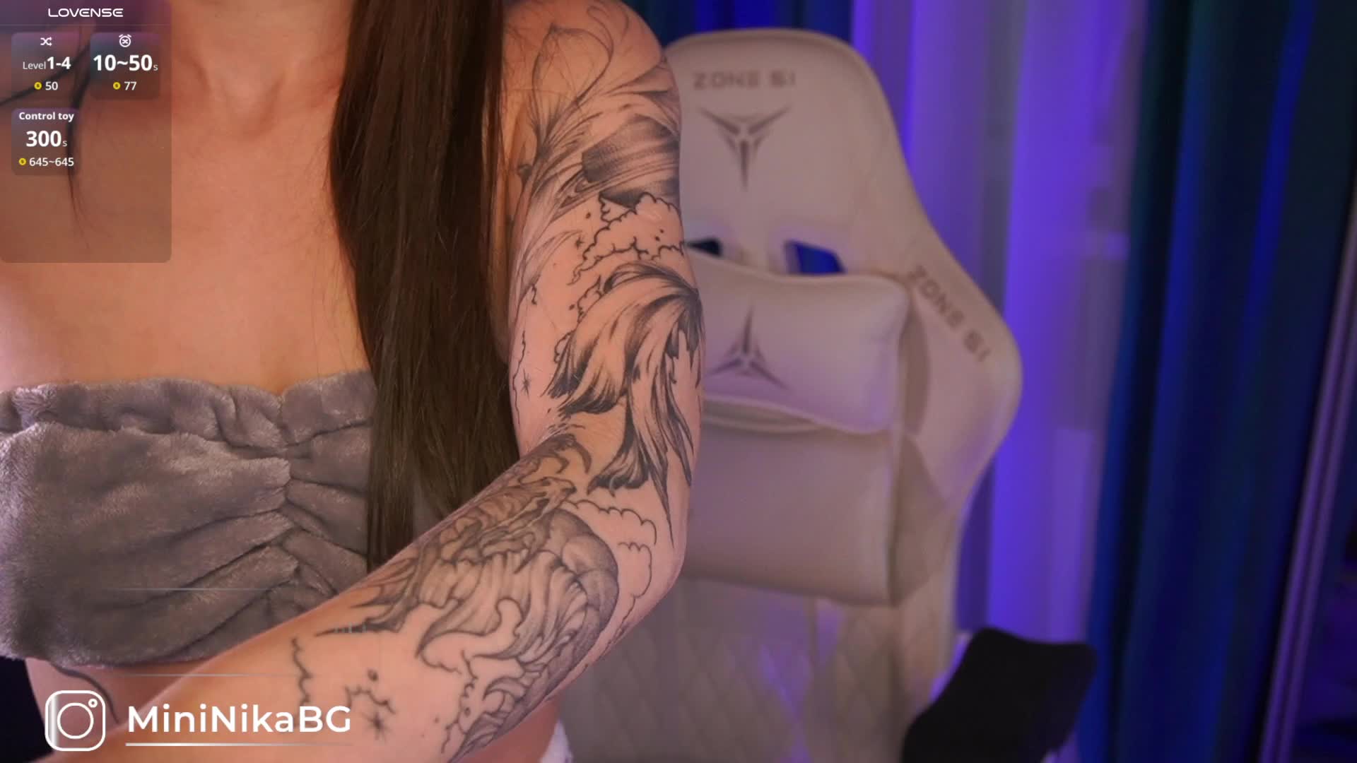 MiniNika Cam Model Chat October 6, 2025