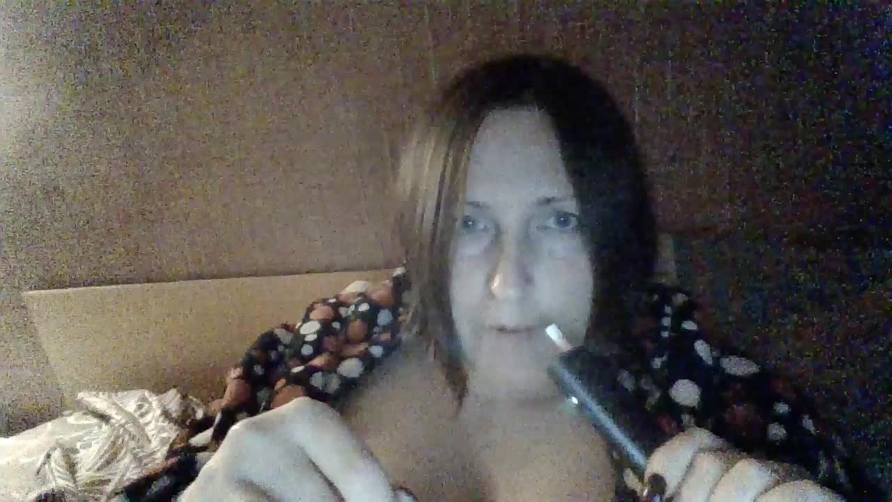 AllaSowinskaya Cam Model Chat October 7, 2025