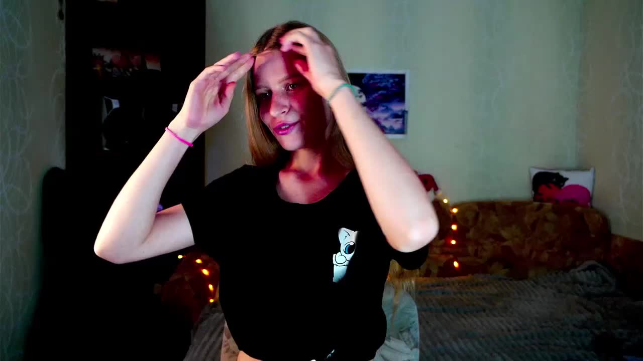 LunaEvan Cam Model Chat October 7, 2025