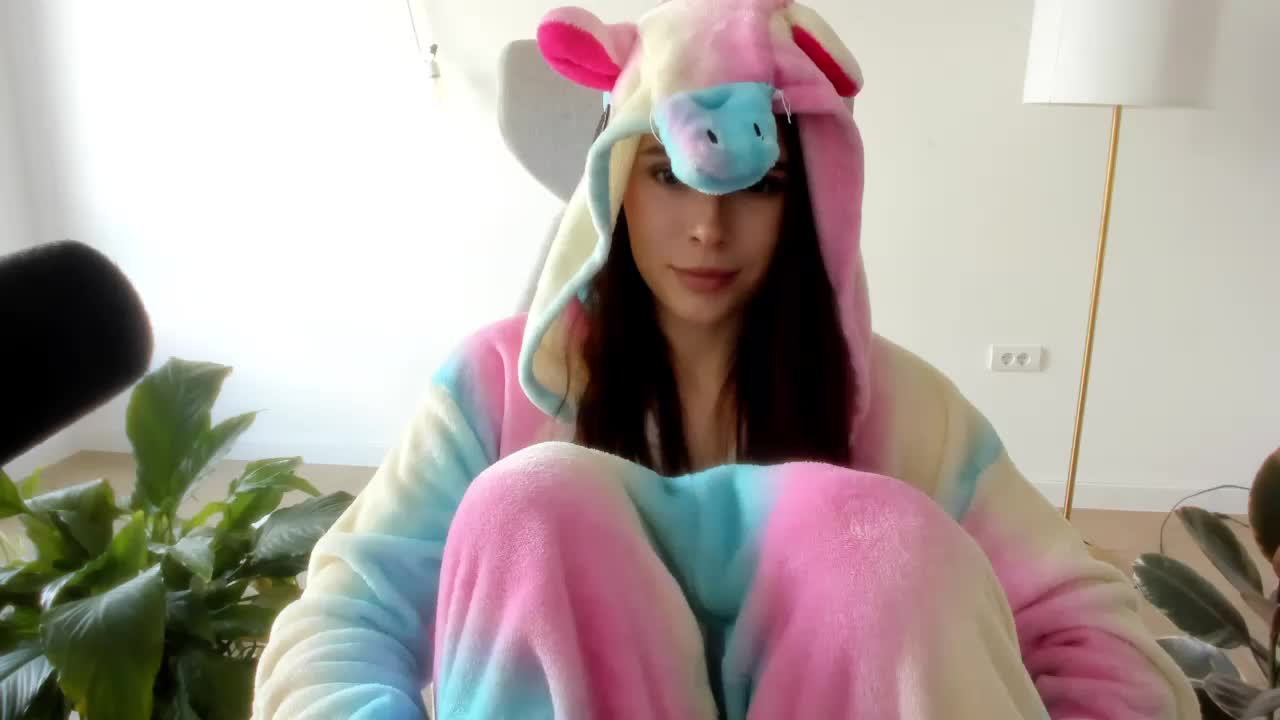 StacyLuxxe Cam Model Chat October 7, 2025