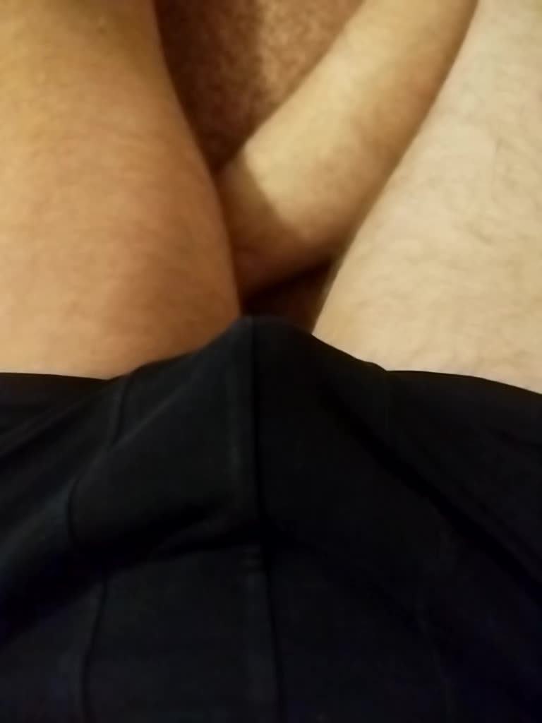 Mickey_17 Cam Model Chat October 7, 2025