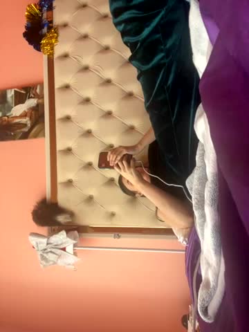 Flossy_Vettie Cam Model Chat October 7, 2025