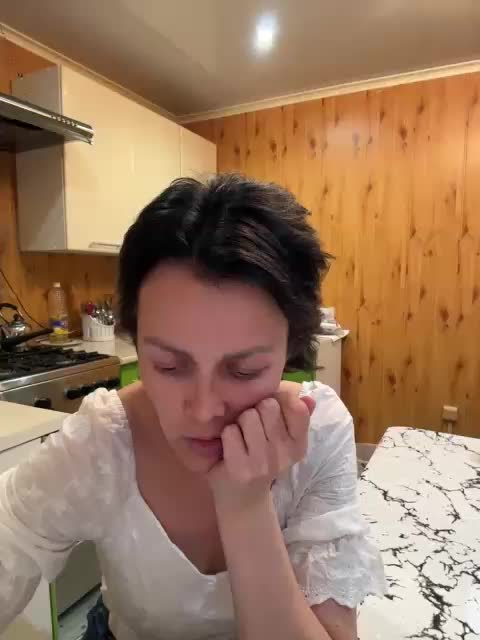 vik77777A Cam Model Chat October 7, 2025