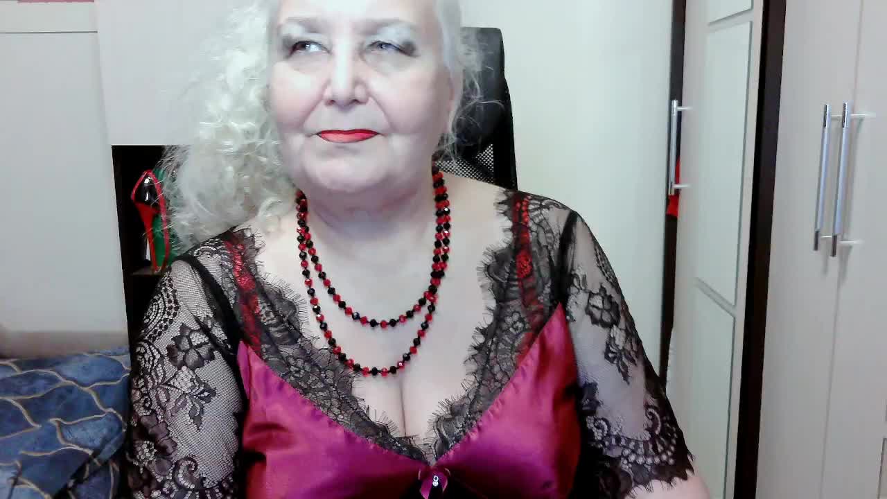 GrannyWants Cam Model Chat October 7, 2025