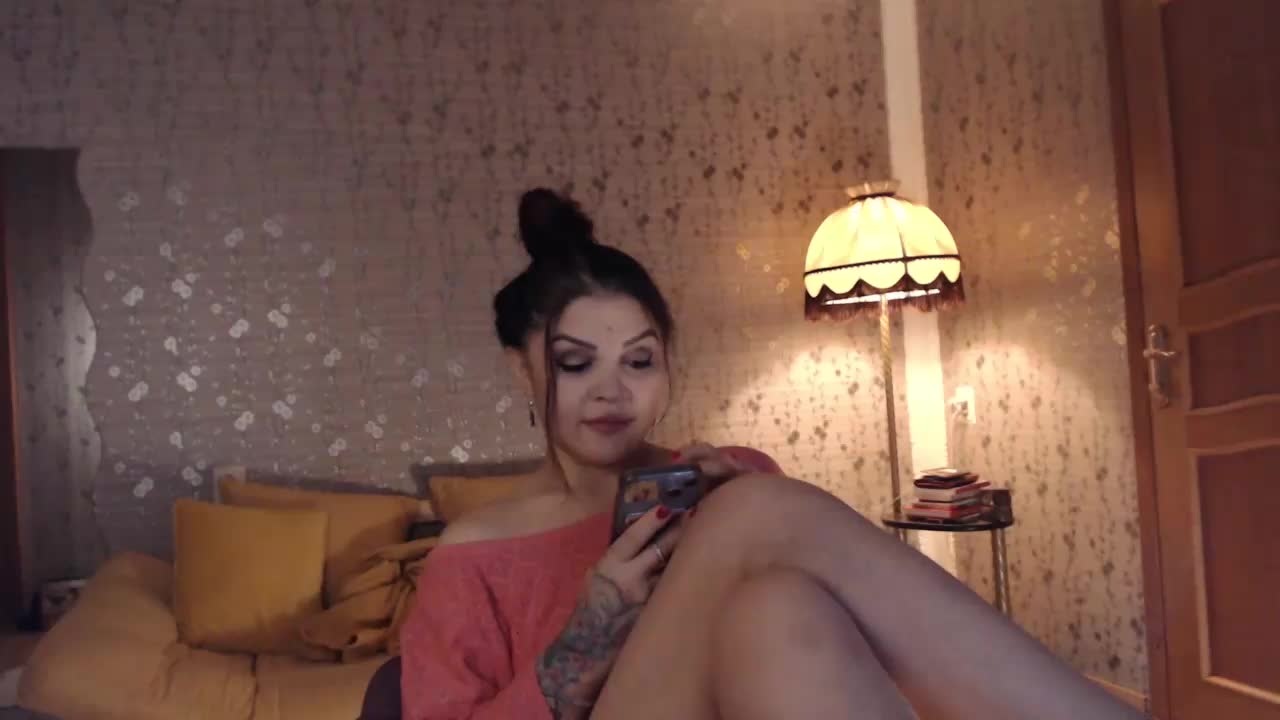 -BMECTE- Cam Model Chat October 7, 2025