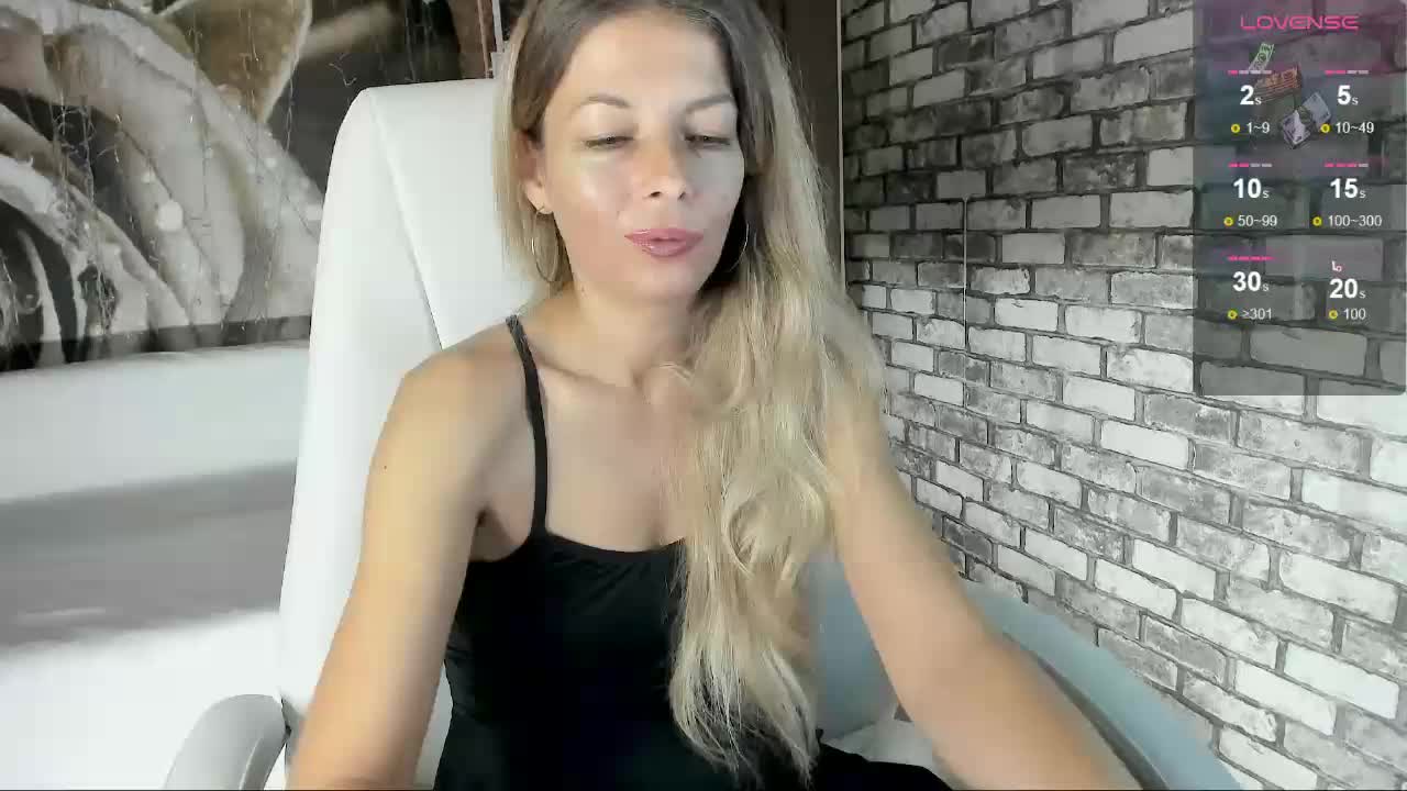 Eva-Melow Cam Model Chat October 7, 2025