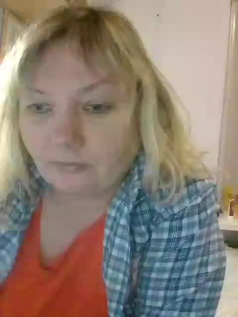 LucyAlexis Cam Model Chat October 7, 2025