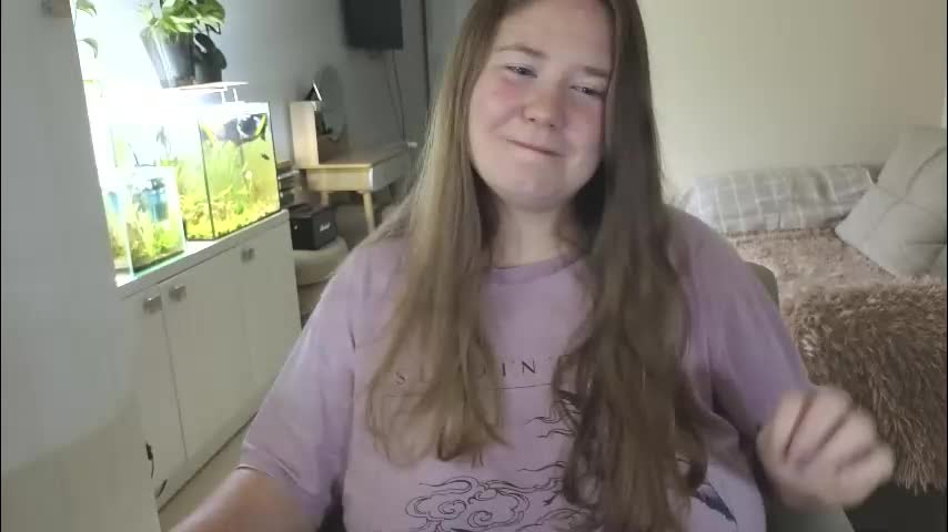 remirann_ Cam Model Chat October 7, 2025