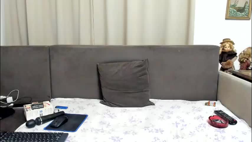 sophiestique Cam Model Chat October 7, 2025