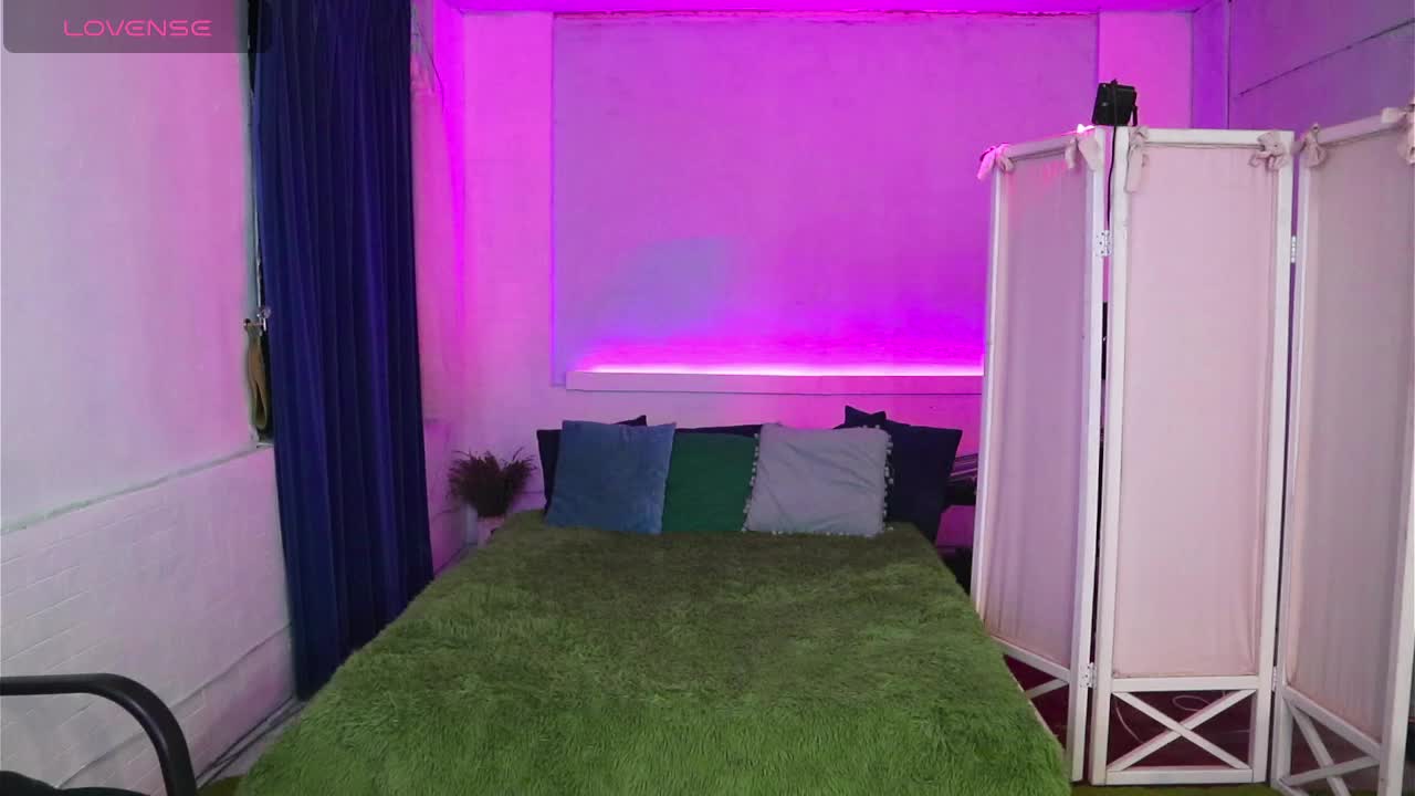 AlisaAleks Cam Model Chat October 7, 2025