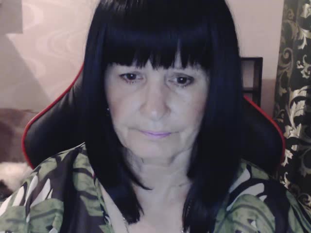 KatarinaGloss Cam Model Chat October 7, 2025