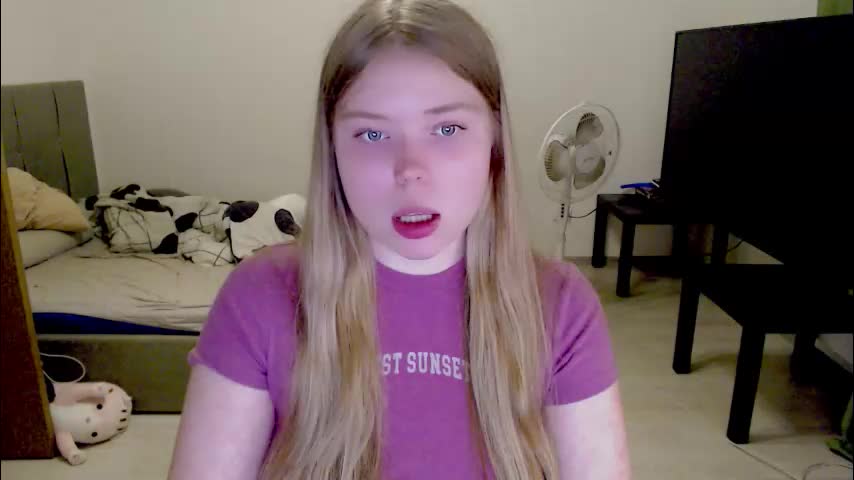 kitten_jenny01 Cam Model Chat October 7, 2025