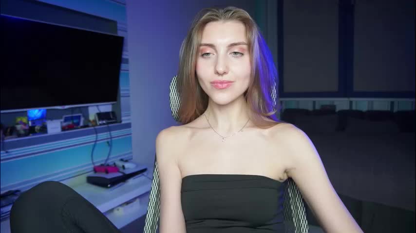 cassiablade1 Cam Model Chat October 7, 2025